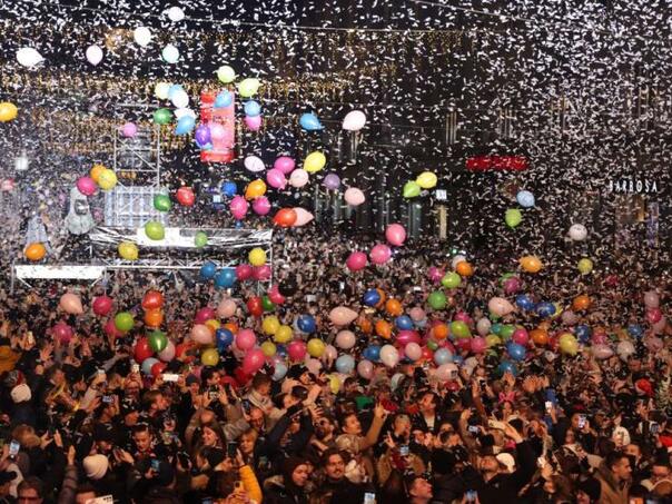 Ko će Sarajlije uvesti u Novu godinu? Pregovori sa Hankom Paldum, Jelenom Rozgom...