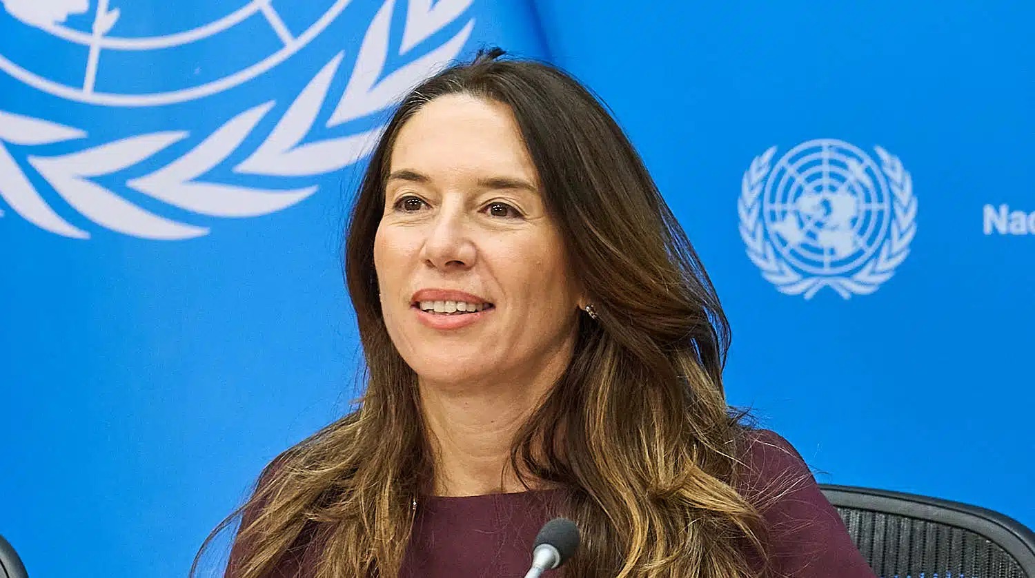 Ko je Vanessa Frazier koja je lupila šakom o sto zbog Vučića u UN-u?