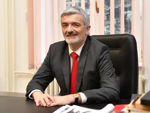 Ko laže: Mandić tvrdi da nije naručio 'običnu' web stranicu