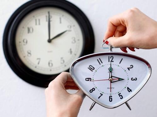 Ko najviše profitira od pomjeranja sata?