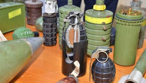 Kod Doboja pronađeni trombloni, bombe i zolja