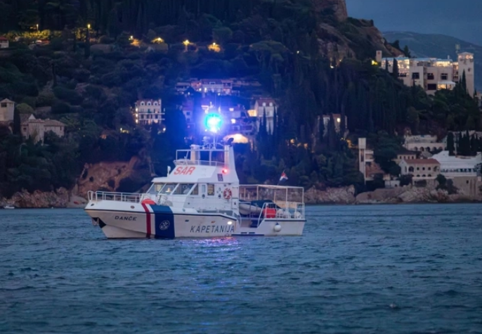 Kod Dubrovnika spašen još jedan kajakaš, traga se za dvojicom