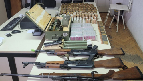 Kod dvojice Nevesinjaca otkriven arsenal oružja