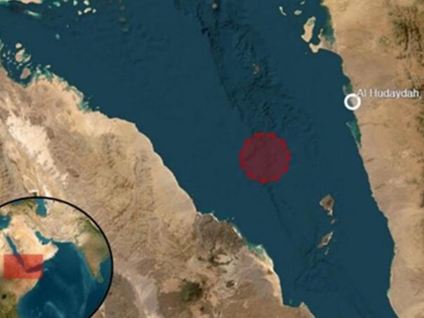 Kod Jemena napadnut brod, ispaljeno vatreno oružje i raketne granate
