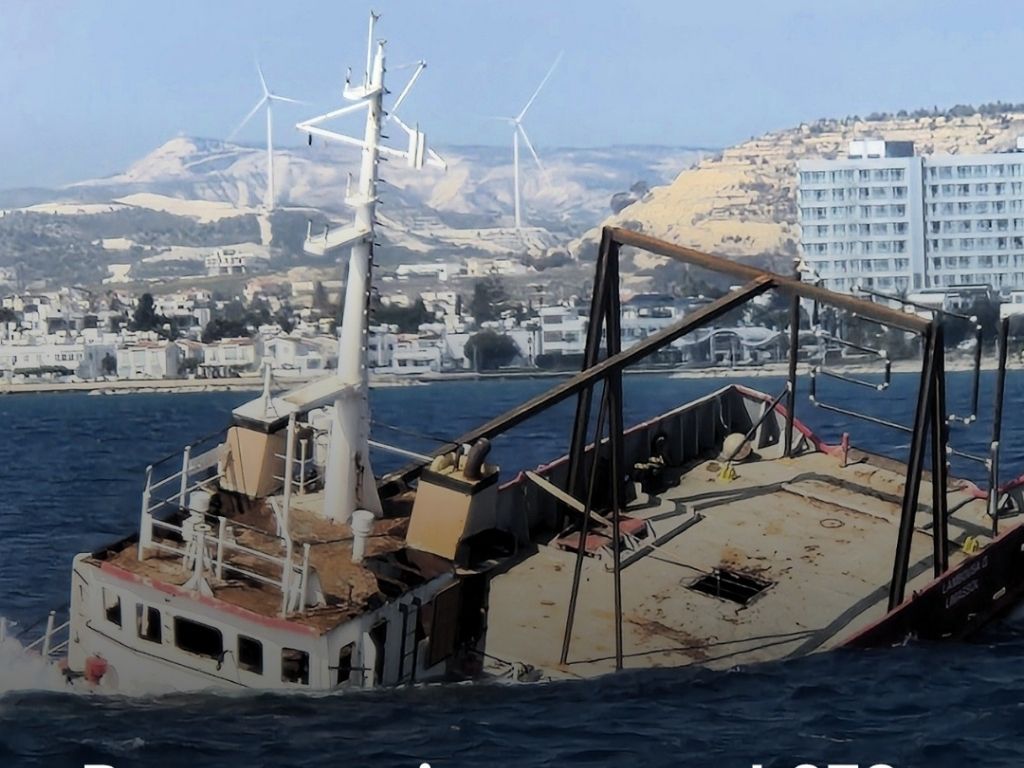Kod Kipra se prevrnuo brod s više od 250 ljudi