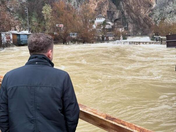 Kod Mostara se izlila rijeka Bunica i poplavila kuće