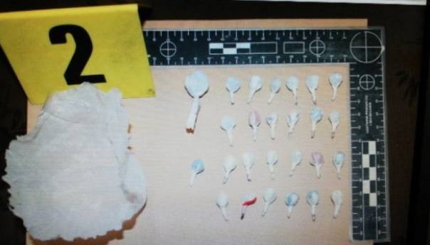 Kod muškarca iz Novog Travnika pronađeno 26 smotuljaka heroina