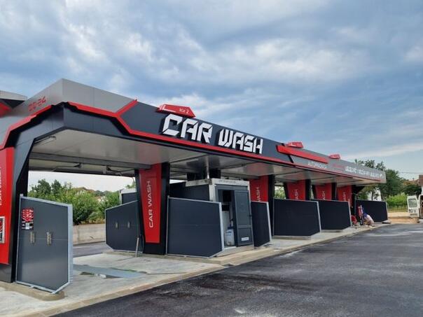 Kod Sarajeva obijena autopraonica i ukraden novac