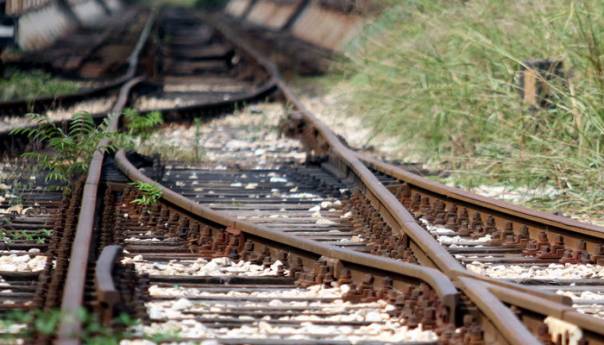 Kod Sarajeva teretni voz udario dječaka