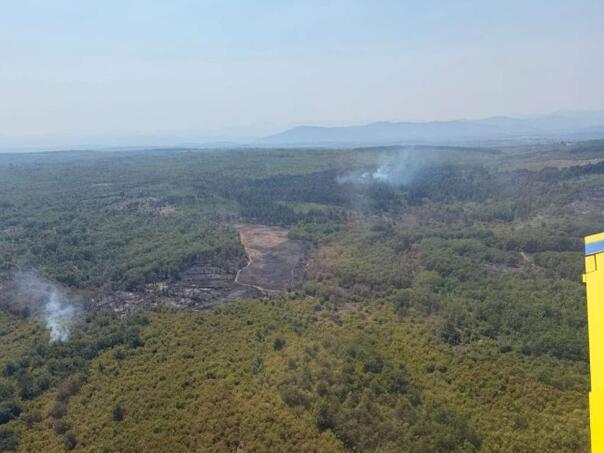 Kod Širokog Brijega ugašen veći dio požara, manji dio se širi prema Čitluku