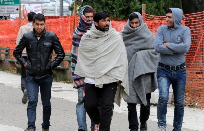 Kod Srpca uhapšena četvorica taksista, pronađeno 16 migranata