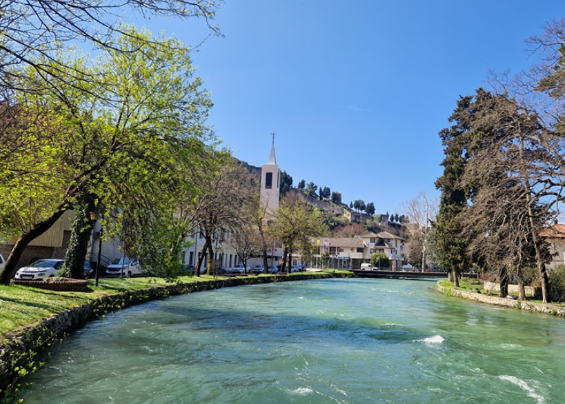 Kod Stoca u nesreći povrijeđena maloljetnica, uhapšen pijani vozač