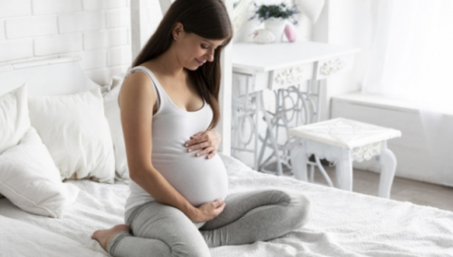 Kofein u trudnoći može da utiče na motorički razvoj bebe