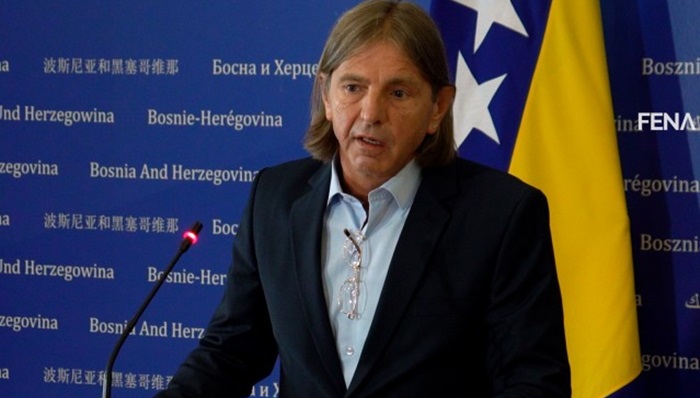 Kojović: Odgađanjem sjednice dato vrijeme za prevazilaženje krize