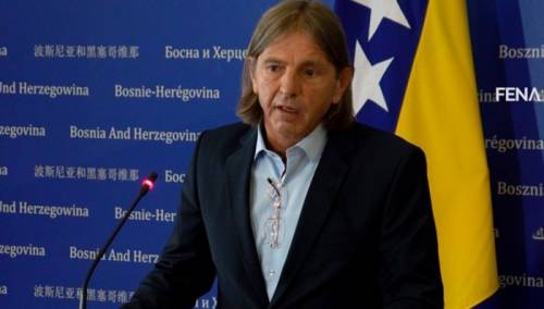 Kojović: Odgađanjem sjednice dato vrijeme za prevazilaženje krize