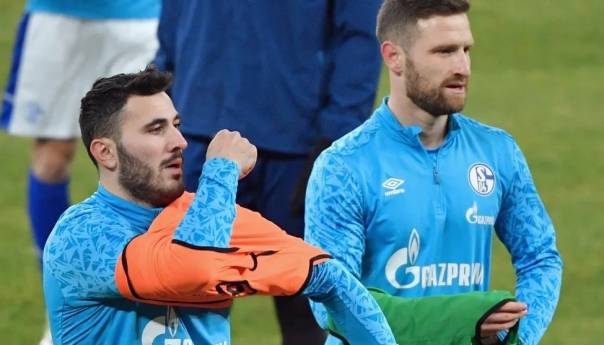 Kolašinac ne bi bio dostupan Schalkeu da je igrao češće u Arsenalu