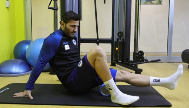 Kolašinac večeras nije trenirao sa ostatkom ekipe