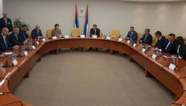 Kolegij NSRS danas o zakazivanju posebne sjednice