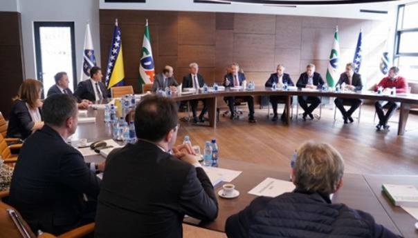 Kolegij SDA usvojio četiri zaključka, upućen poziv VM BiH