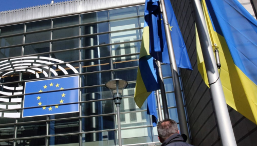 Koliko je EU pomogla Ukrajini, a koliko je platila Rusiji za plin i naftu