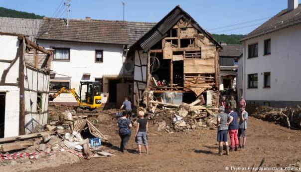 Koliko košta poplava stoljeća?