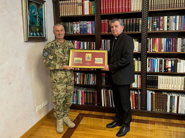 Komandant EUFOR-a posjetio nadbiskupa Vukšića