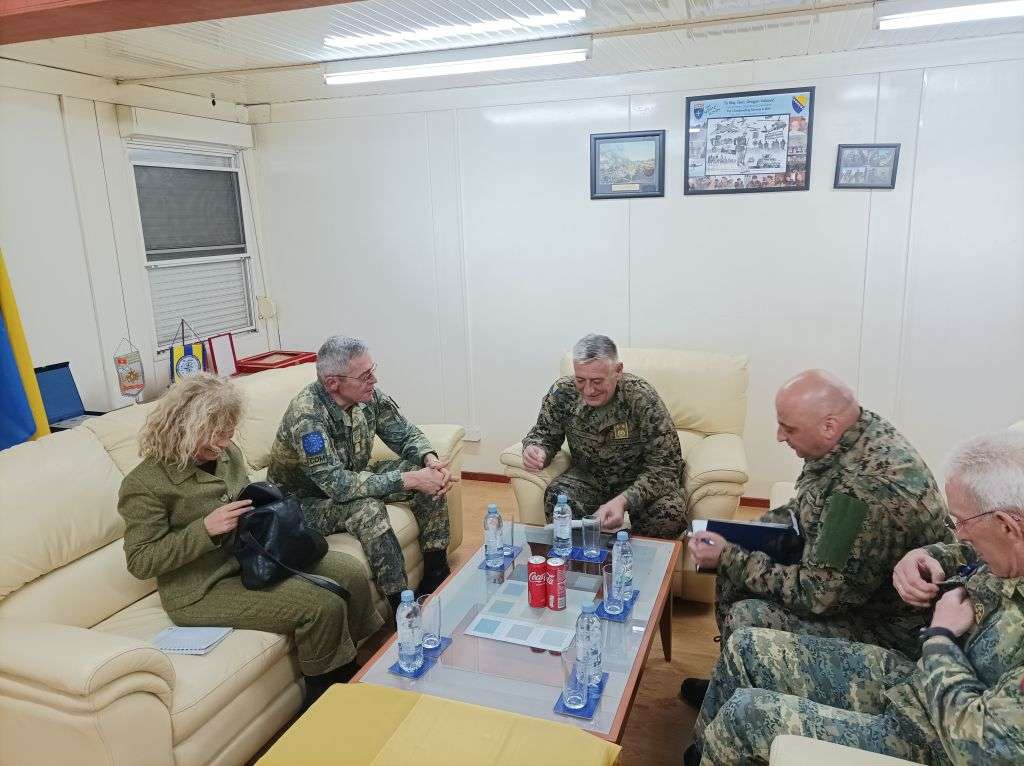 Komandanti EUFOR-a i Operativne komande OS BiH zadovoljni ostvarenom saradnjom