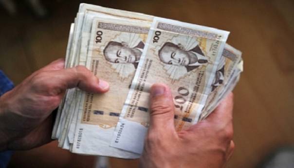 Komercijalista osumnjičen da je prisvojio 11.200 KM