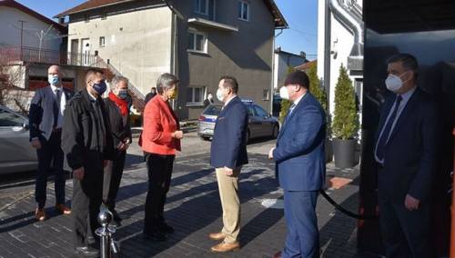 Komesarka EU za unutrašnje poslove sa Cikotićem u Bihaću