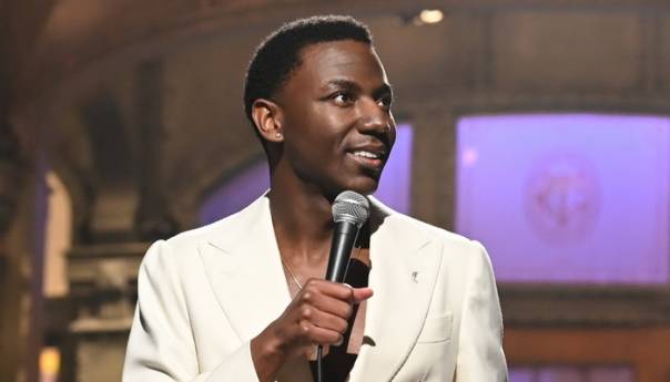 Komičar Jerrod Carmichael vodit će dodjelu Zlatnih globusa