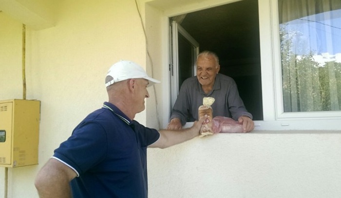 Kompanija Klas donira hljeb korisnicima organizacije Pomozi.ba