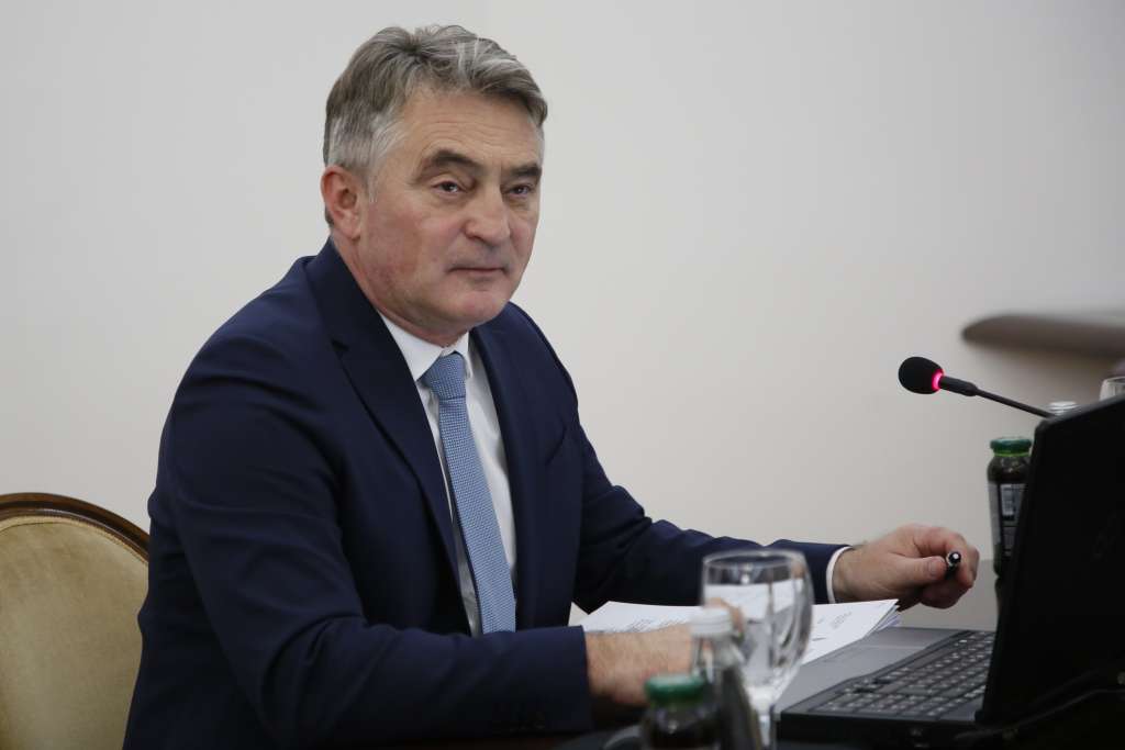 Komšić: Čekamo prijedlog Bećirovića za novog ambasadora