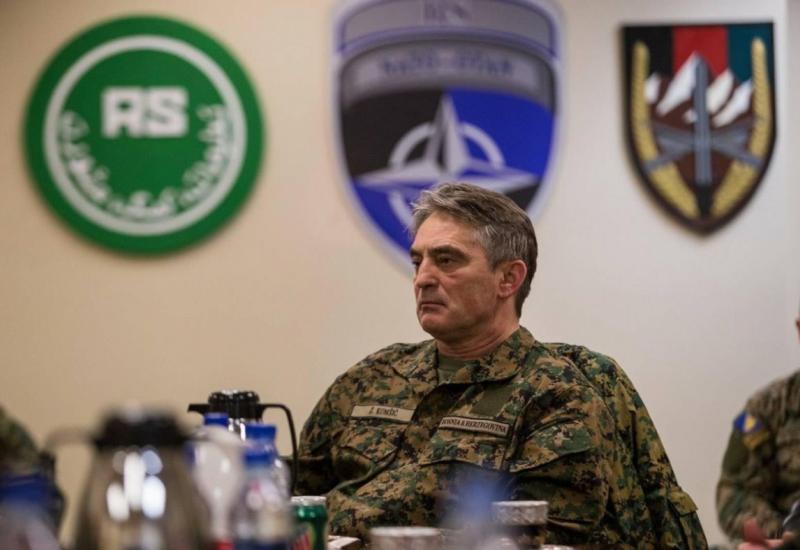 Komšić čestitao Dan Armije BiH: Nema sumnje u spremnost da se borimo za BiH