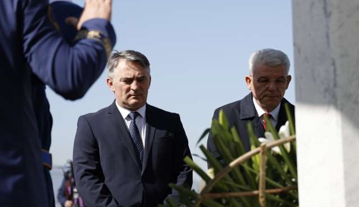 Komšić: Dodik ne može ništa uraditi mimo odluke Schmidta