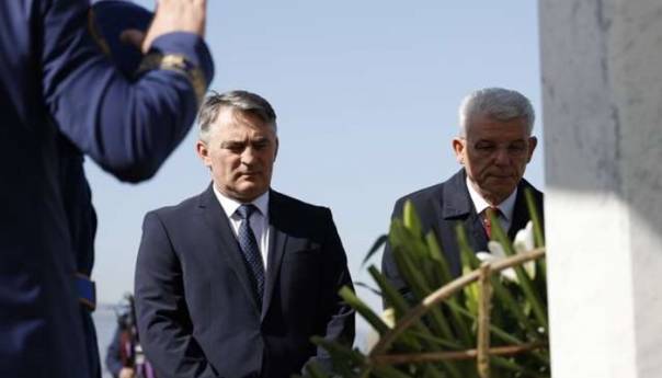 Komšić: Dodik ne može ništa uraditi mimo odluke Schmidta