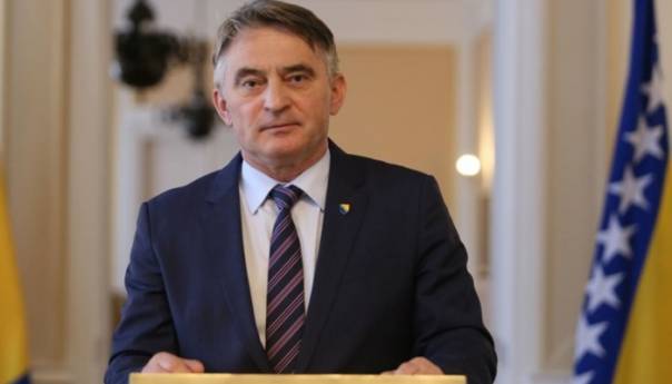 Komšić: Dodika ne može spasiti Vučić, nego usvajanje zahtjeva HDZ-a