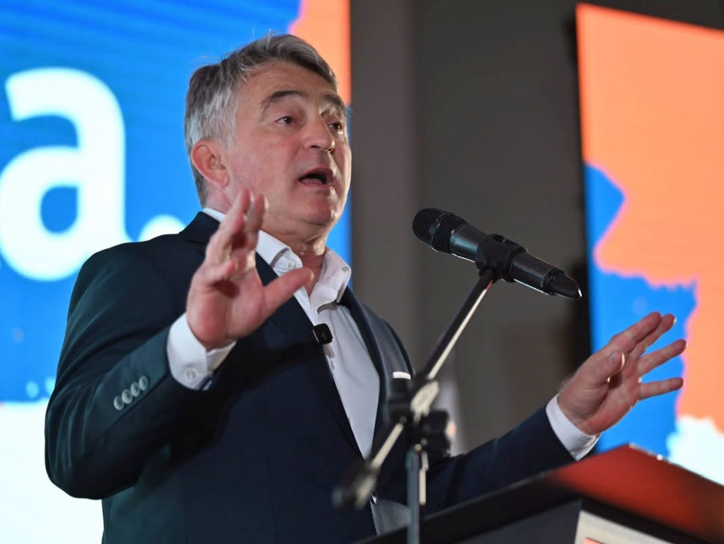 Komšić: Dosta kukanja, vrijeme je za koncentracijsku vladu