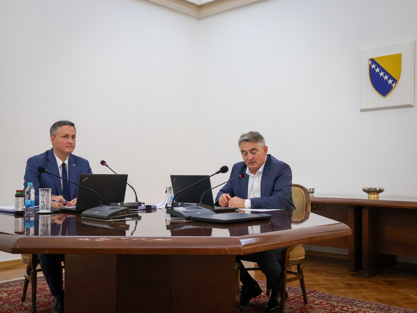 Komšić i Bećirović odgovorili Čavari: Evo zašto nije usvojen budžet BiH