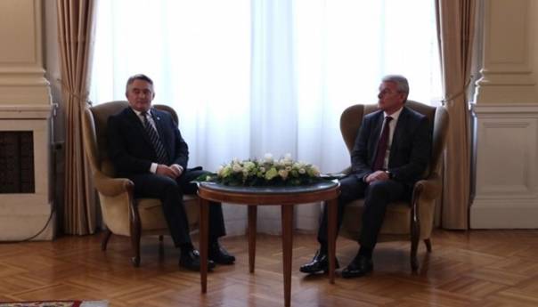 Komšić i Džaferović: Okrenuti se pozitivnim procesima