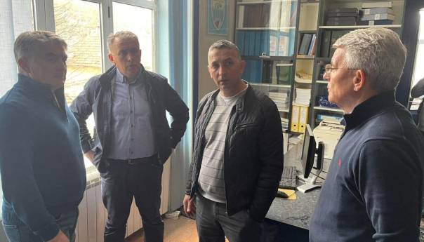 Komšić i Džaferović posjetili potresom pogođeno Ljubinje