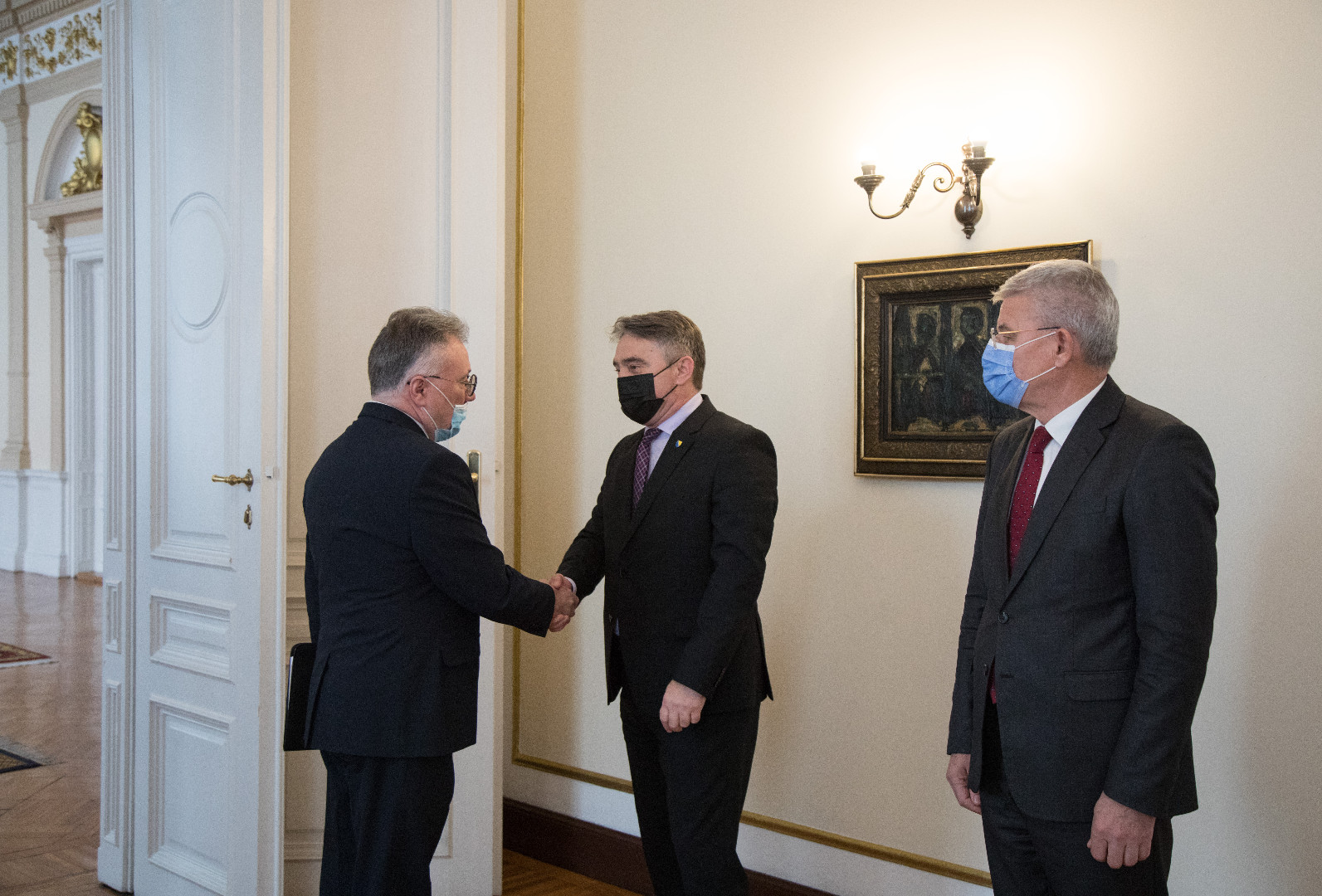 Komšić i Džaferović razgovarali sa ruskim ambasadorom