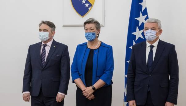 Komšić i Džaferović s Johansson o migrantima i EU putu BiH