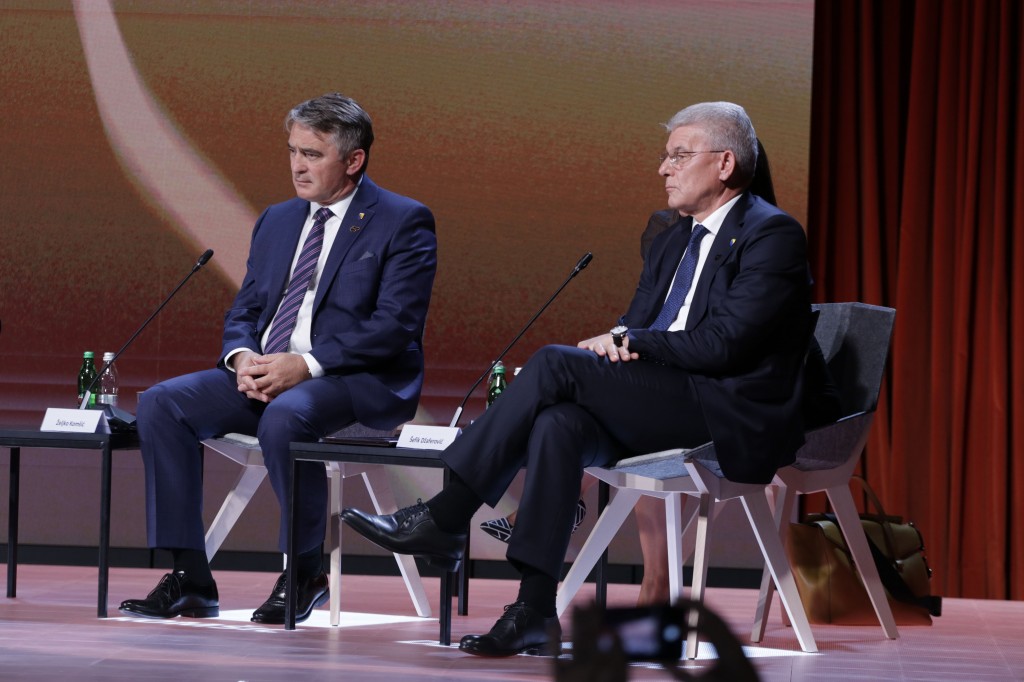 Komšić i Džaferović sastaju se sa Pahorom