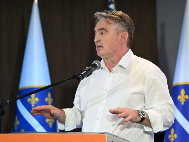 Komšić: Dirnu li MC Srebrenica, sve probosanske stranke da kažu da neće u vlast s Dodikom