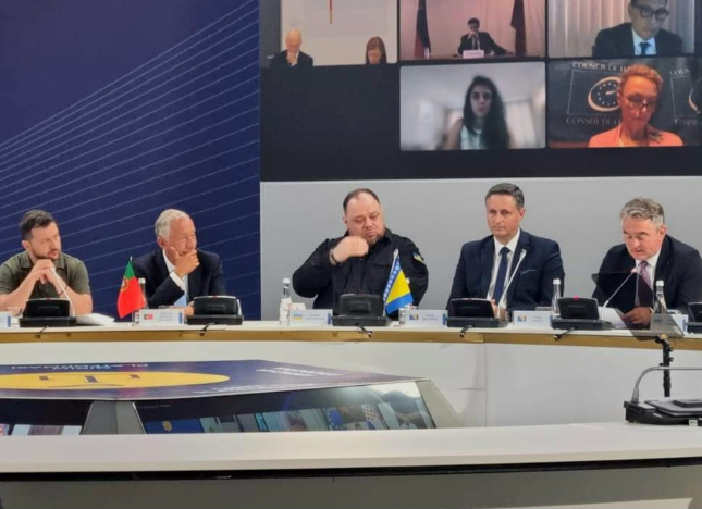 Komšić na Trećem samitu u Kijevu: Krim je Ukrajina!