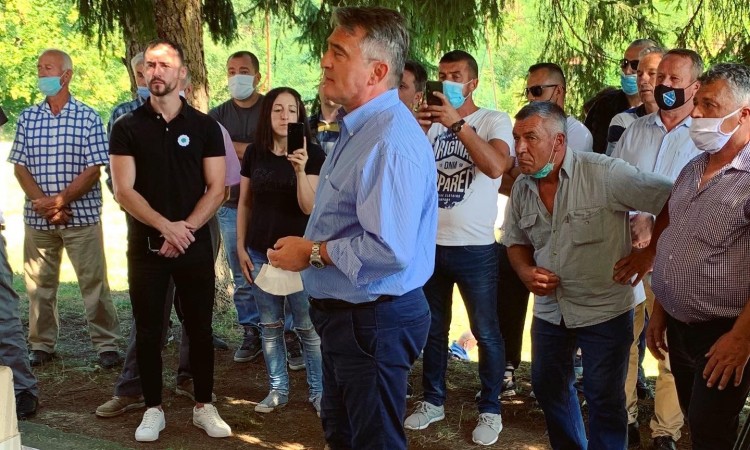 Komšić najavio razgovor s Dodikom o problemu jezika u školama za povratničku djecu