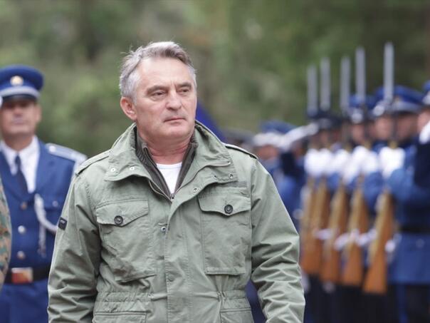 Komšić: Ne smijemo zaboraviti kome dugujemo današnju slobodu