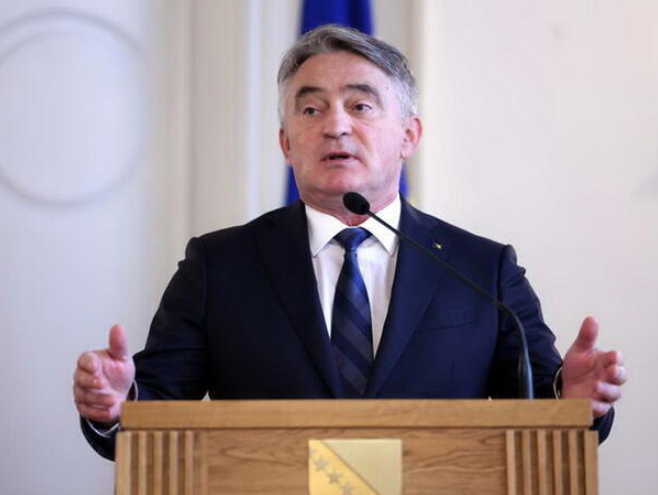 Komšić: Nećemo još otkriti ime kandidata da ga ne prebiju kao Slavu Kukića u Mostaru