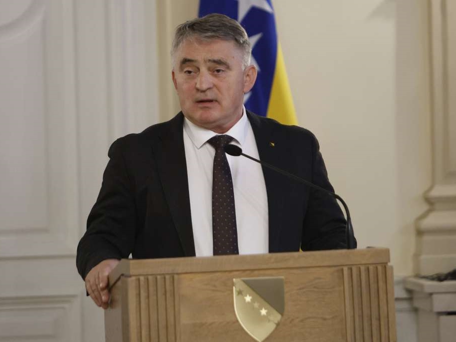 Komšić: Nije dozvoljen promet državnom imovinom, odluke Ustavnog suda se moraju poštovati