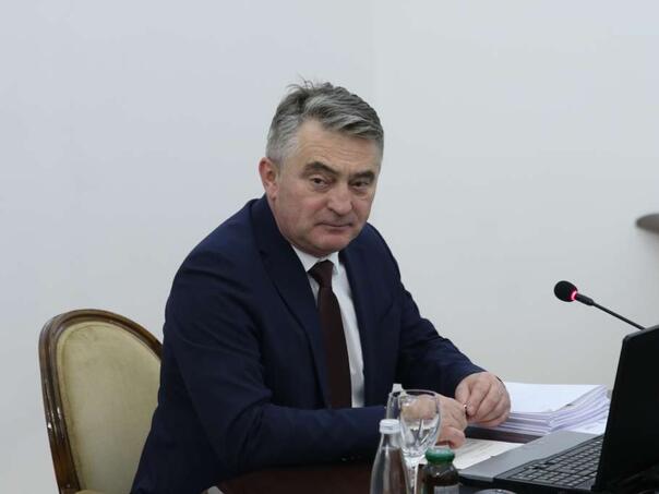 Komšić o odluci Schmidta: Uskladiti sve s odlukom OHR-a